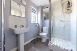 ensuite- click for photo gallery
